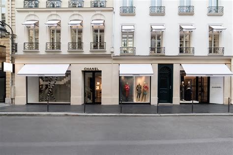 chanel rue montaigne paris|chanel paris 75008.